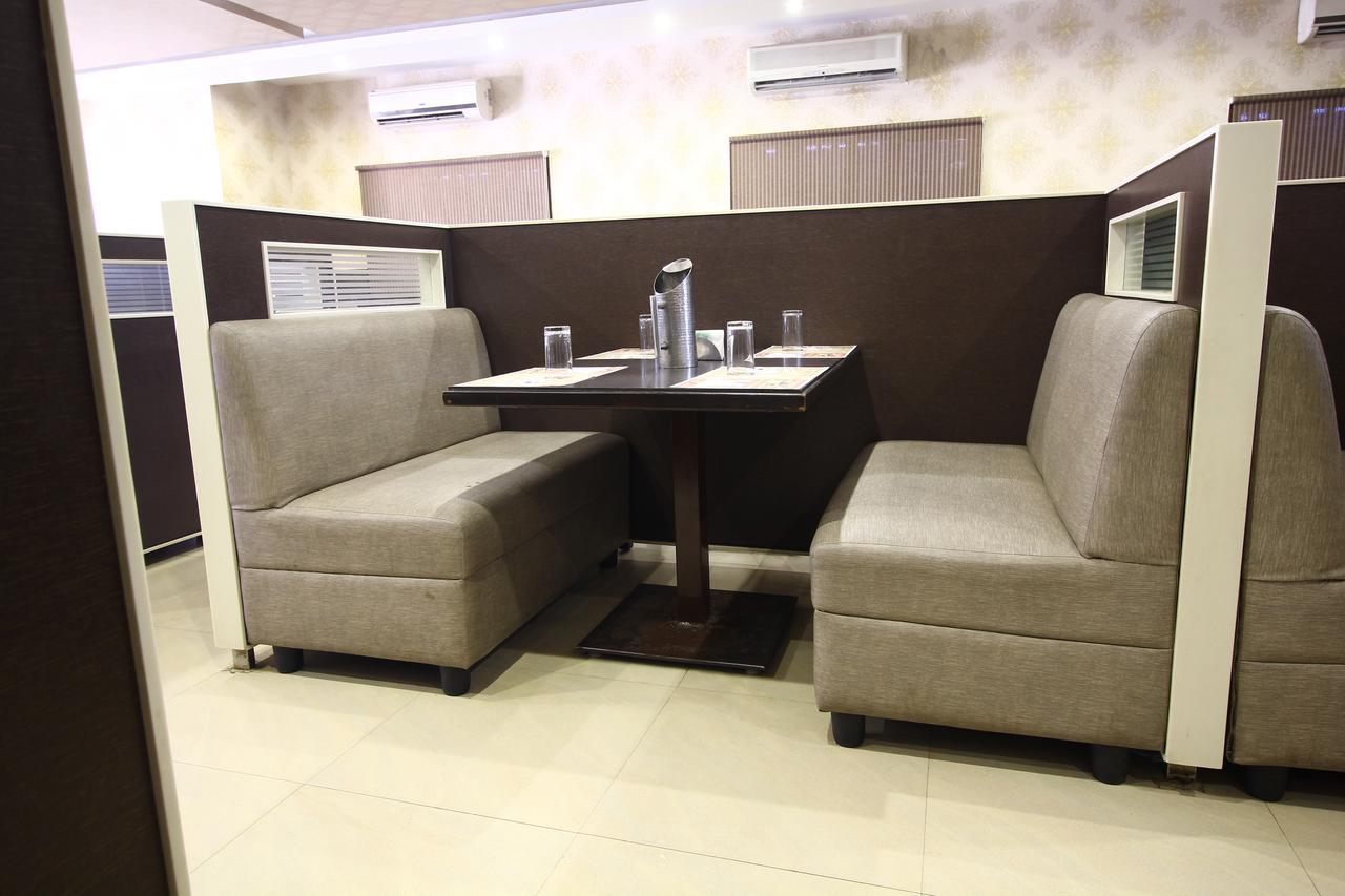 Vels Hotel Puducherry Zewnętrze zdjęcie